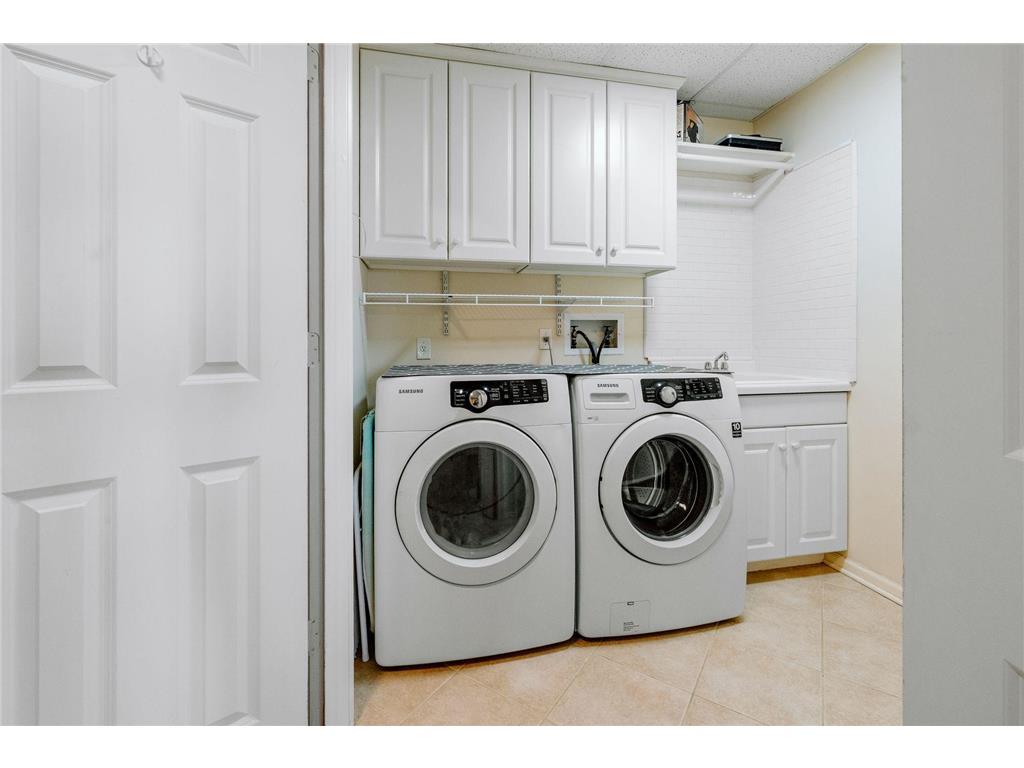 8301 Creekside Circle #560 Bloomington MN 55437 - Normandale 7062426 image24