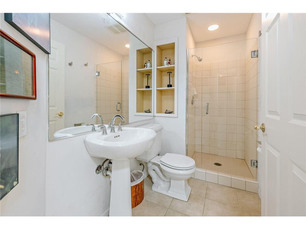 8301 Creekside Circle #560 Bloomington MN 55437 - Normandale 7062426 image27