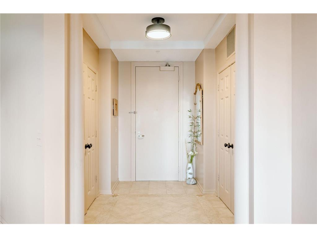 8301 Creekside Circle #560 Bloomington MN 55437 - Normandale 7062426 image3
