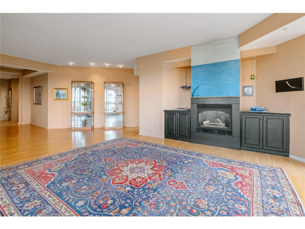 8301 Creekside Circle #560 Bloomington MN 55437 - Normandale 7062426 image4