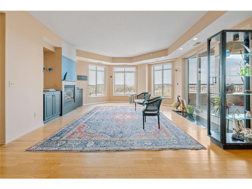 8301 Creekside Circle #560 Bloomington MN 55437 - Normandale 7062426 image5