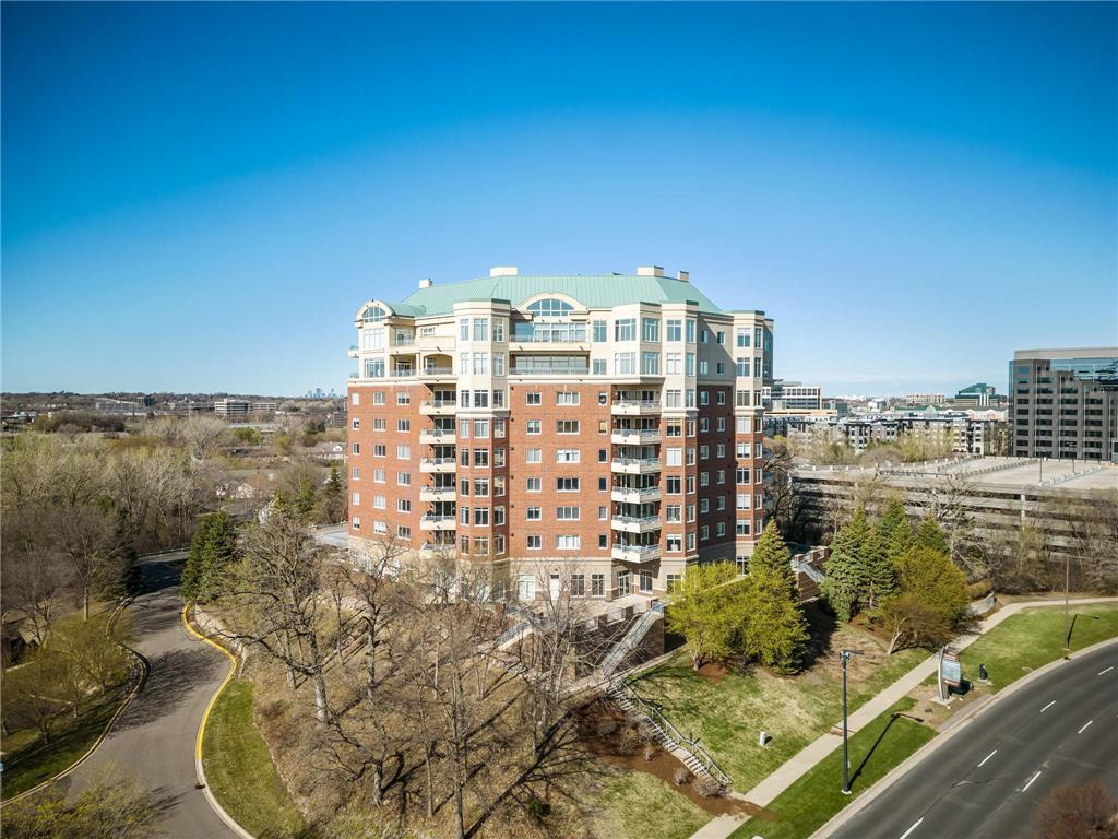 8301 Creekside Circle #570 Bloomington MN 55437 - Nine Mile Creek 6362914 image1