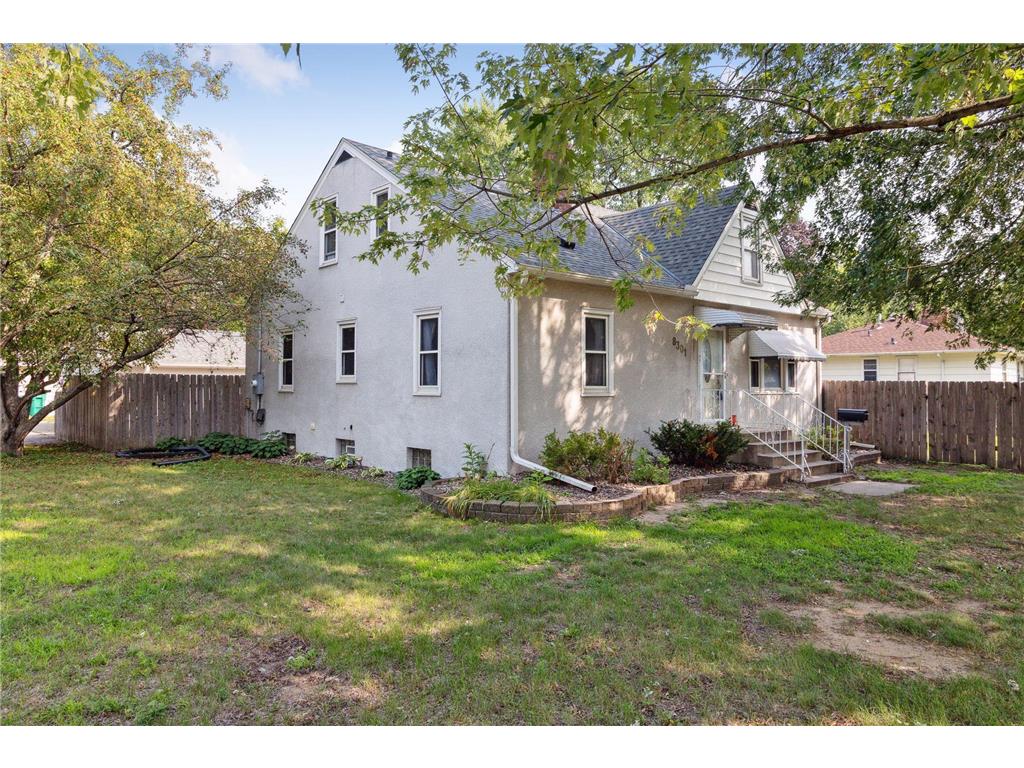 8301 Portland Avenue S Bloomington MN 55420 6421618 image1