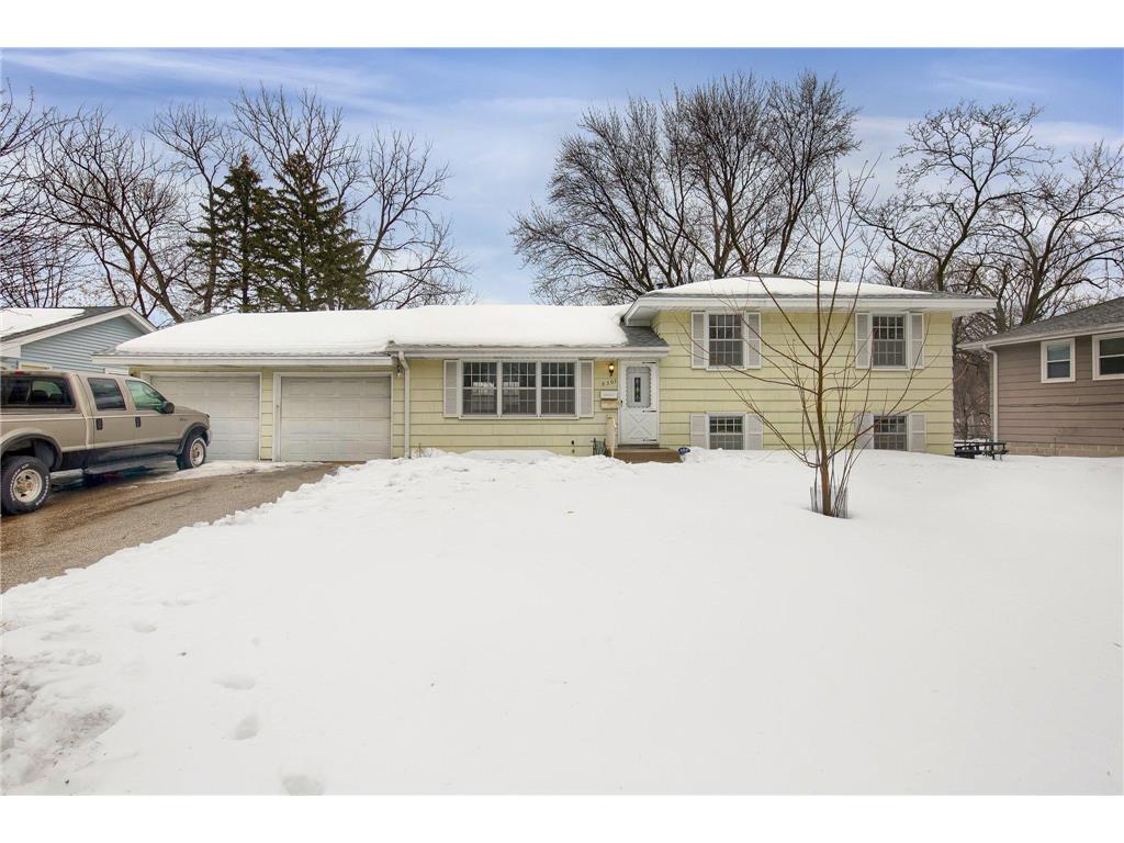 8301 Quinn Road Bloomington MN 55437 - Pauly's Pond 6343288 image1