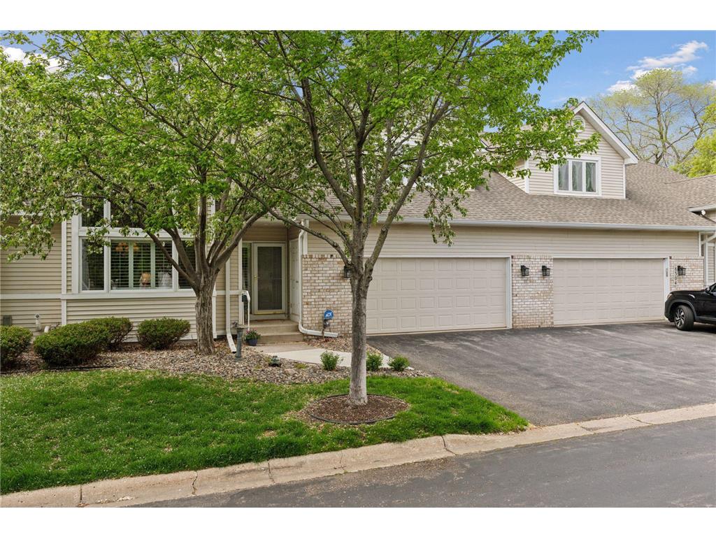 8306 Norman Creek Trail, Bloomington, MN, 55437 MLS 6535122 Edina