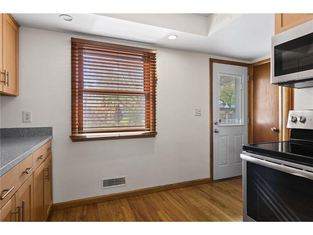 8308 Dupont Avenue S Bloomington MN 55420 7059783 image13