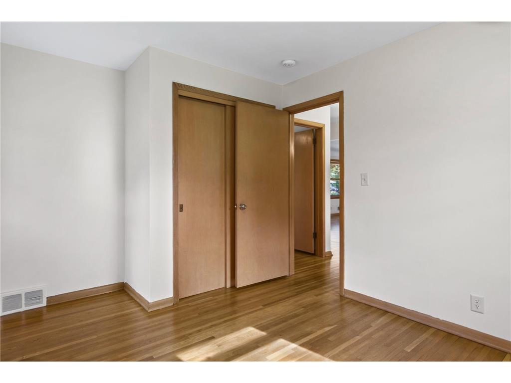 8308 Dupont Avenue S Bloomington MN 55420 7059783 image20