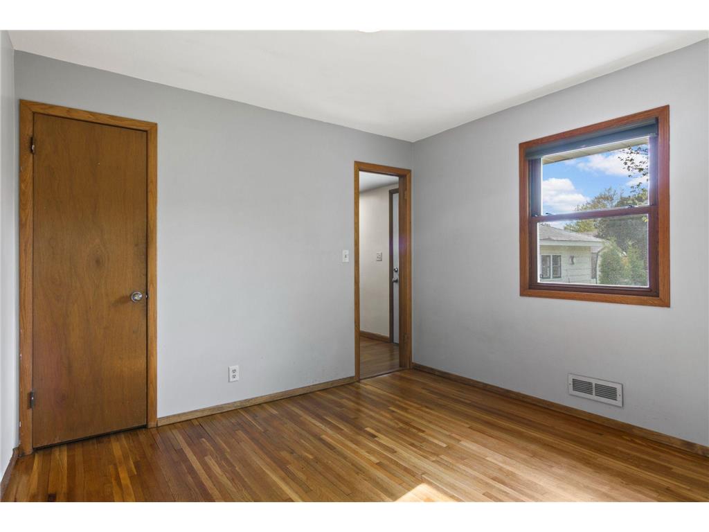 8308 Dupont Avenue S Bloomington MN 55420 7059783 image28