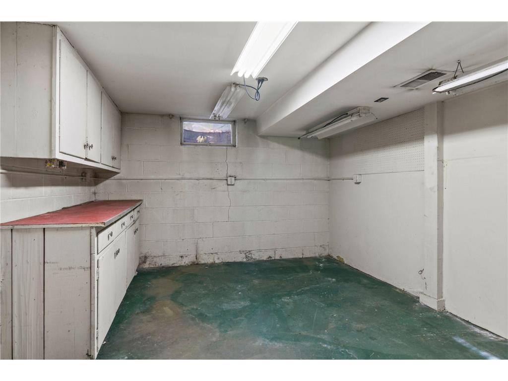 8308 Dupont Avenue S Bloomington MN 55420 7059783 image39