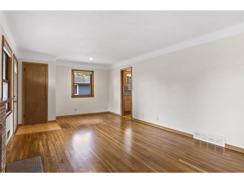 8308 Dupont Avenue S Bloomington MN 55420 7059783 image6
