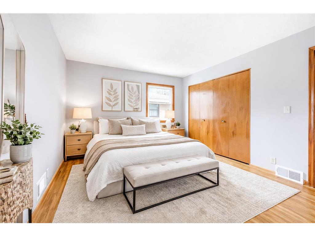 8309 Harrison Road Bloomington MN 55437 7024974 image16