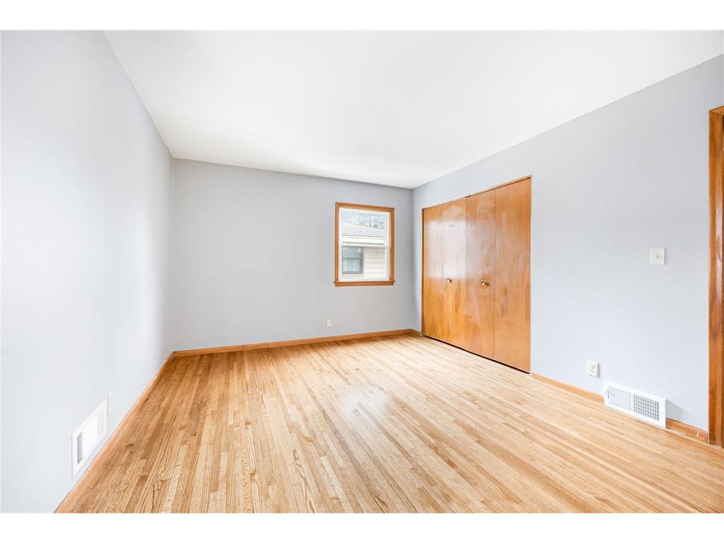 8309 Harrison Road Bloomington MN 55437 7024974 image17