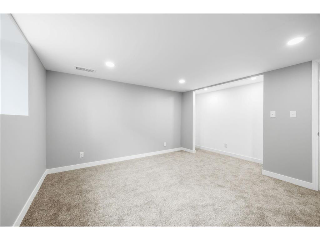 8309 Harrison Road Bloomington MN 55437 7024974 image24