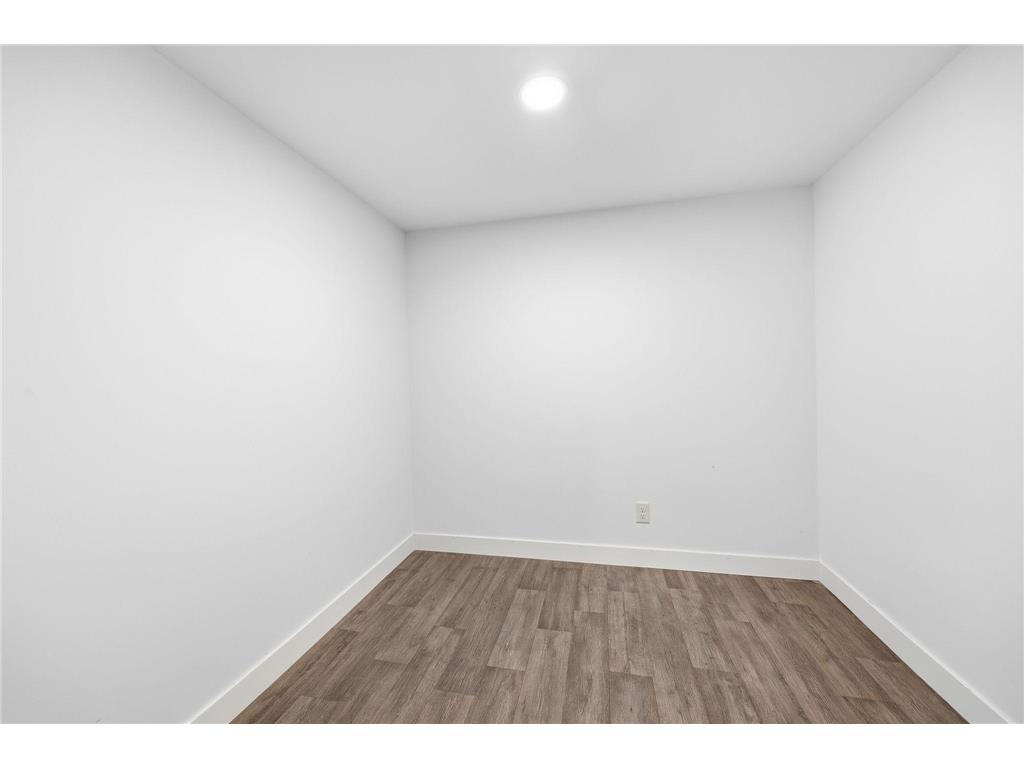 8309 Harrison Road Bloomington MN 55437 7024974 image25