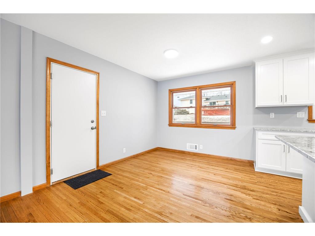 8309 Harrison Road Bloomington MN 55437 7024974 image8
