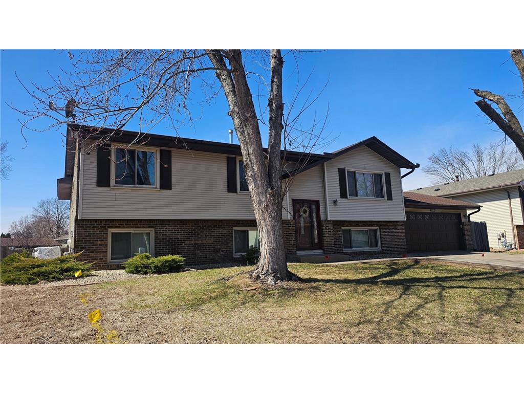 8309 Penn Avenue N Brooklyn Park MN 55444 7042301 image2