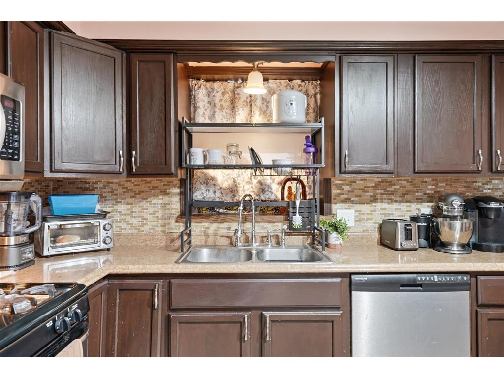 8309 Penn Avenue N Brooklyn Park MN 55444 7042301 image22