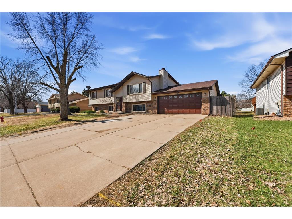 8309 Penn Avenue N Brooklyn Park MN 55444 7042301 image3