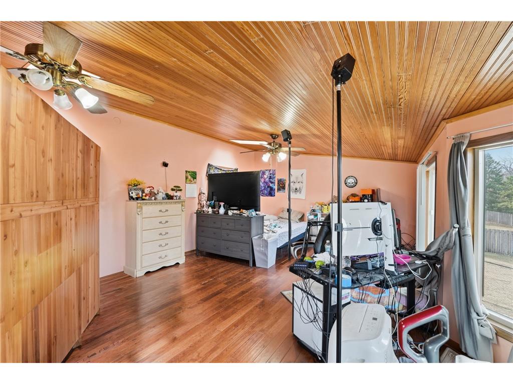 8309 Penn Avenue N Brooklyn Park MN 55444 7042301 image30