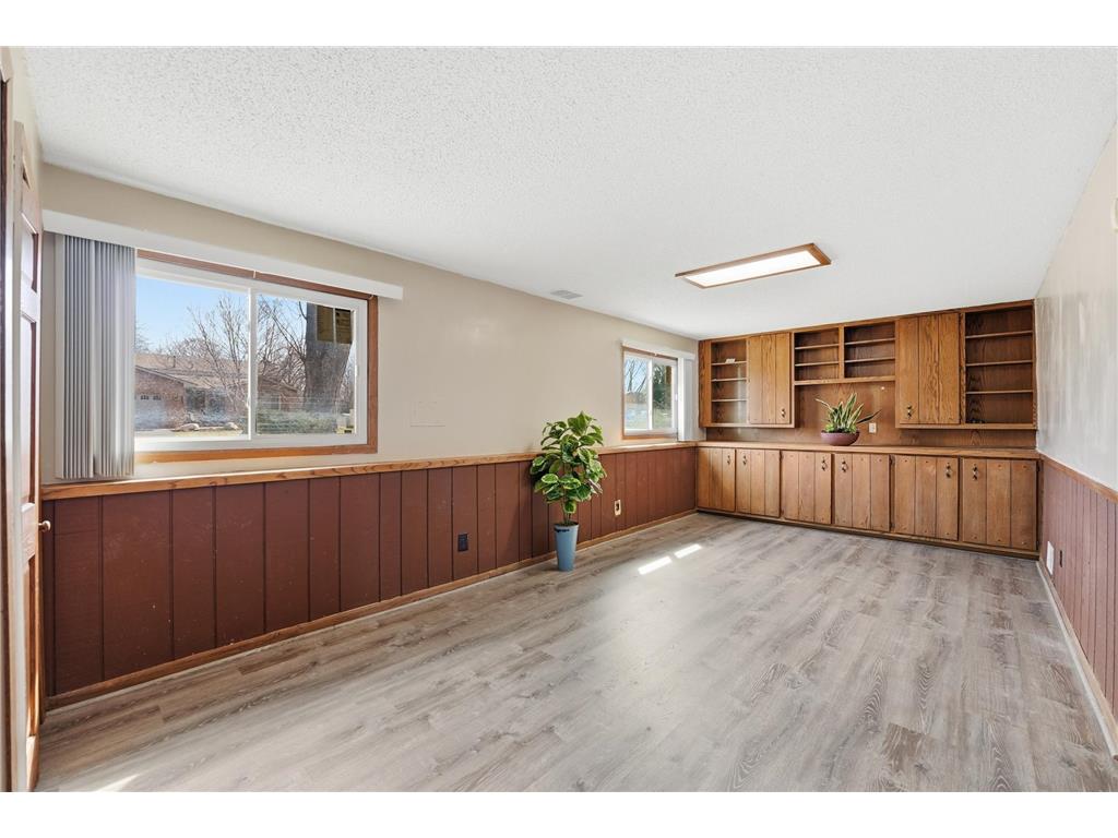 8309 Penn Avenue N Brooklyn Park MN 55444 7042301 image31