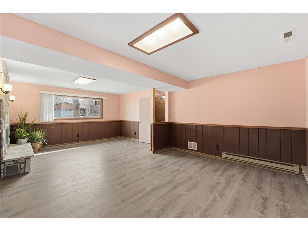 8309 Penn Avenue N Brooklyn Park MN 55444 7042301 image34