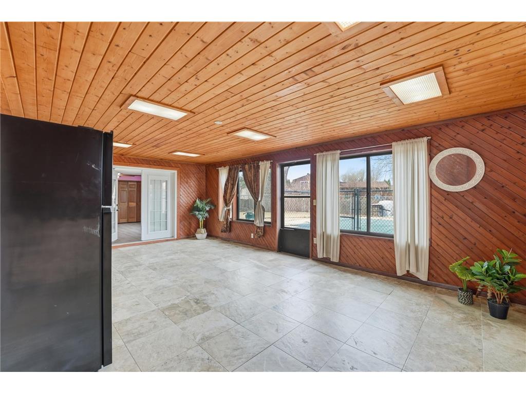 8309 Penn Avenue N Brooklyn Park MN 55444 7042301 image35
