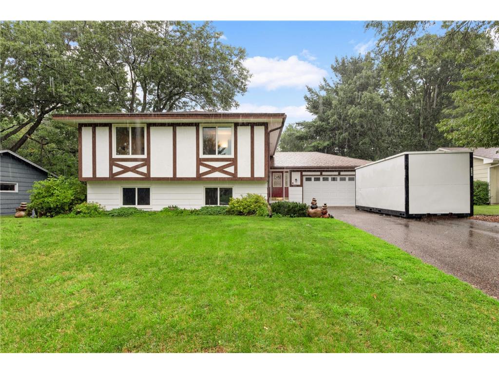 831 129th Avenue NE Blaine MN 55434 6588067 image1