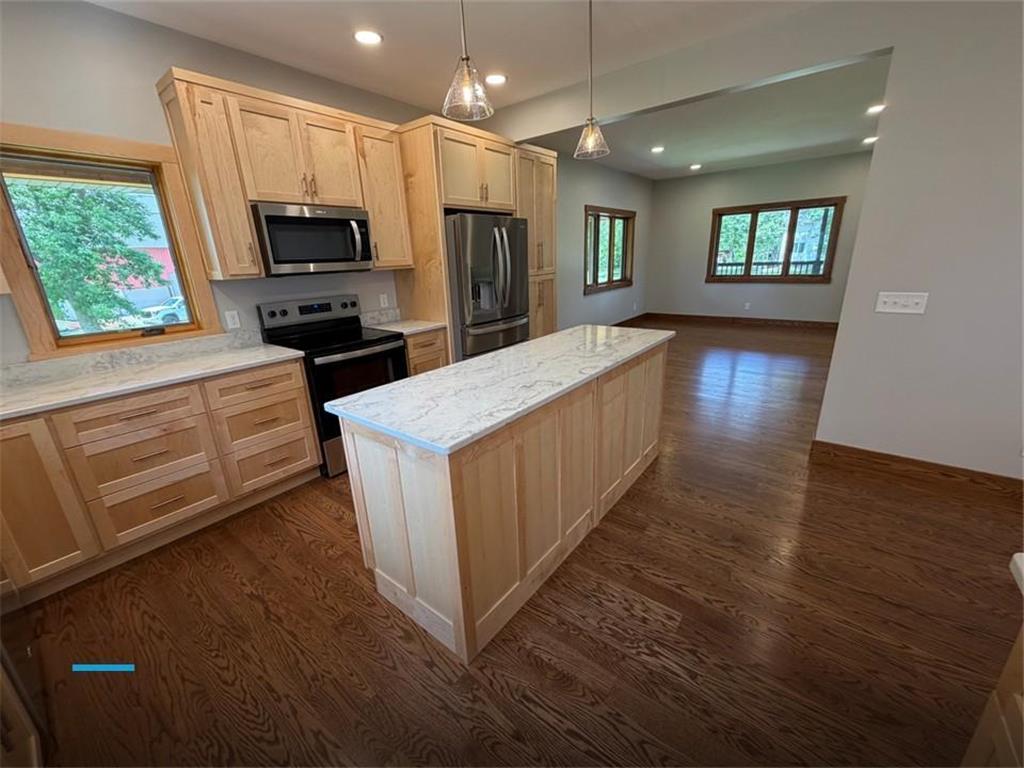 831 2nd Street SW Glenville MN 56036 7085977 image2