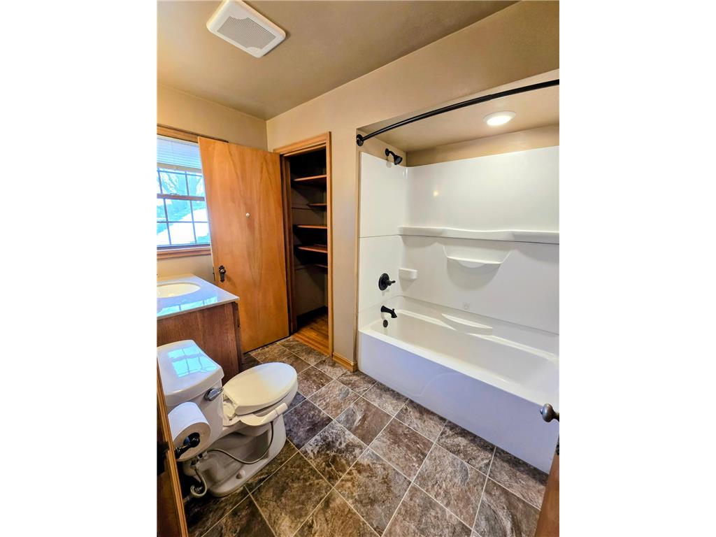 831 4th Avenue SW Pipestone MN 56164 7027672 image31
