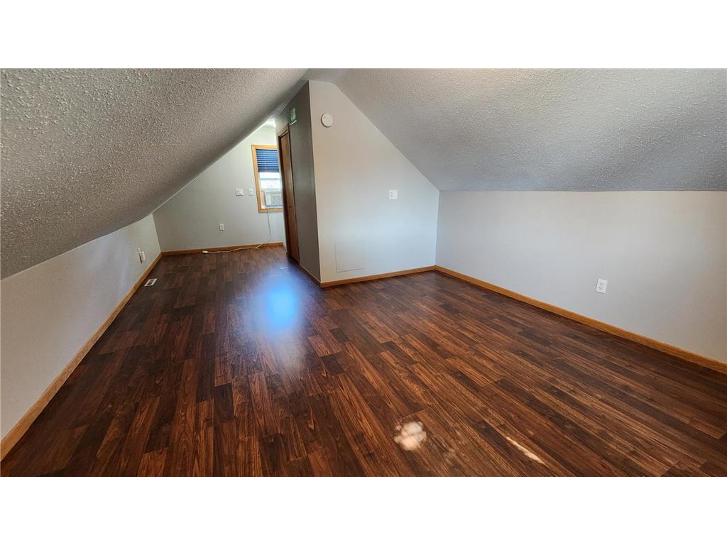 831 7th Street NW Rochester MN 55901 7007006 image20