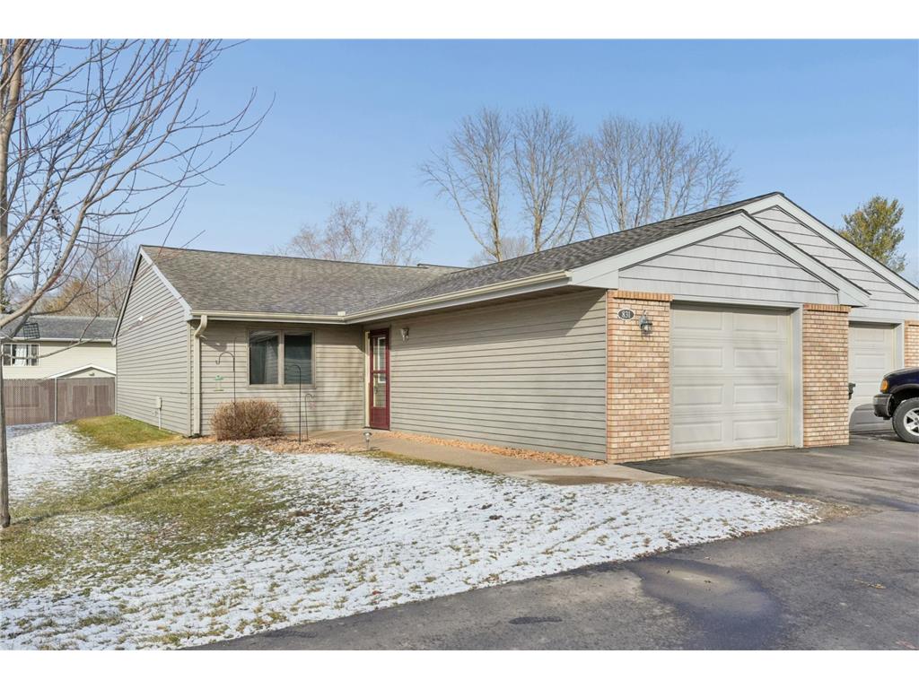 831 Cedar Court #9A New Richmond WI 54017 7037061 image1