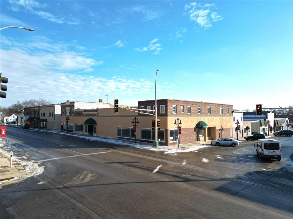 831 E Lincoln Avenue Olivia MN 56277 6479328 image1