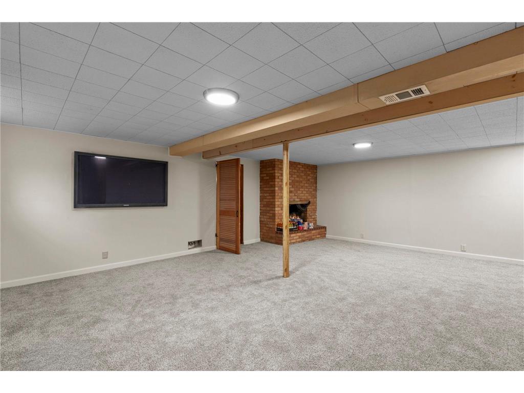 831 Overton Drive NE Fridley MN 55432 7106594 image27