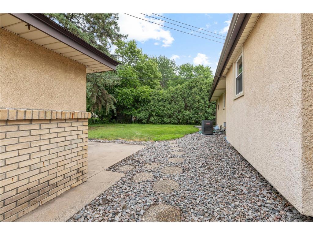 831 Overton Drive NE Fridley MN 55432 7106594 image41