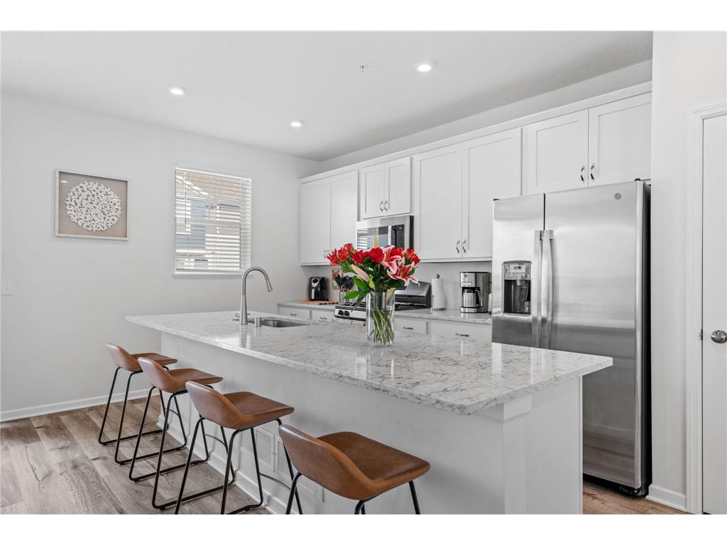 831 Roselyn Drive Victoria MN 55386 6629792 image1