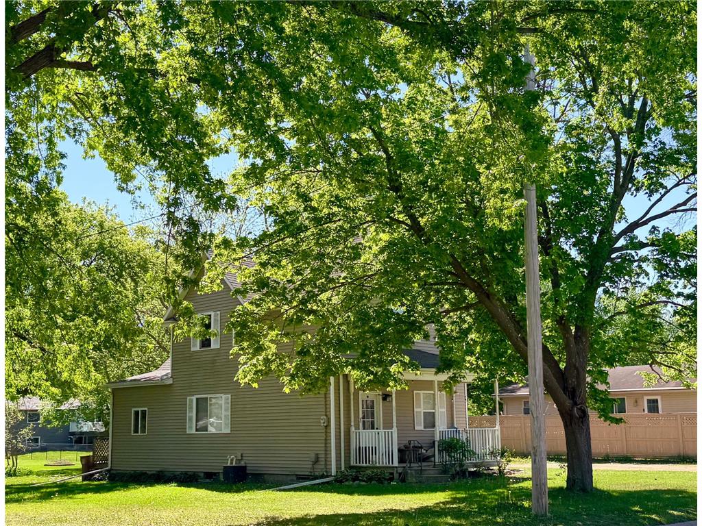 831 S 4th Avenue Albert Lea MN 56007 7075648 image3