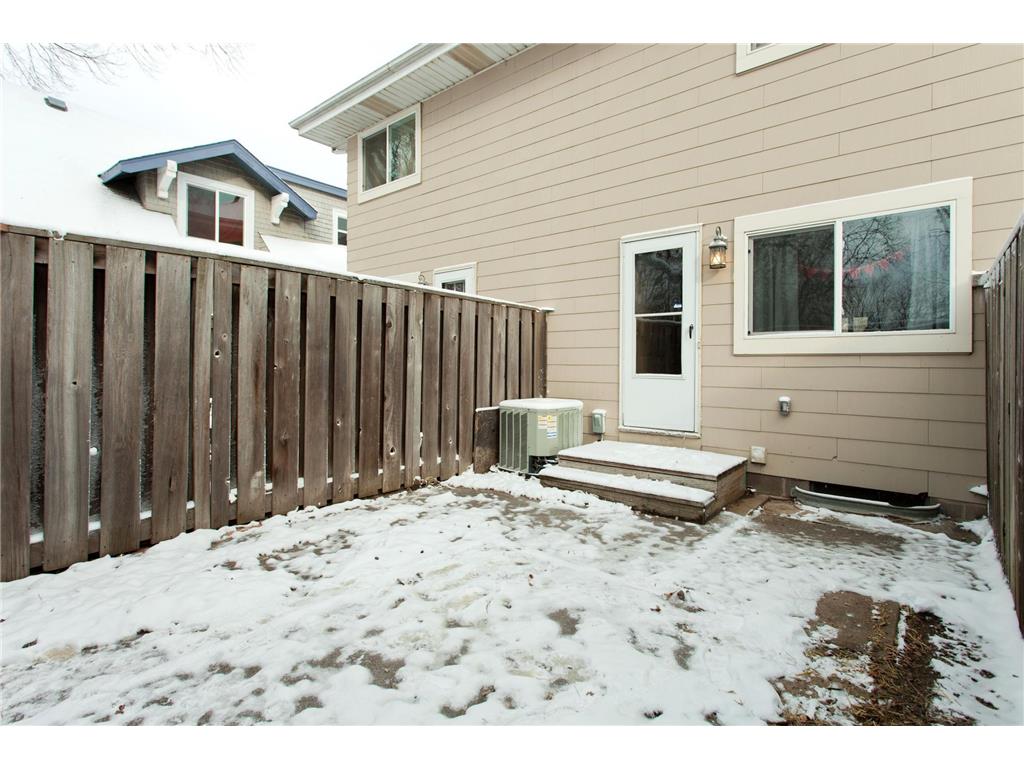 831 Weeks Avenue SE Minneapolis MN 55414 7063961 image15