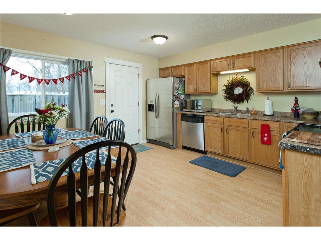 831 Weeks Avenue SE Minneapolis MN 55414 7063961 image2