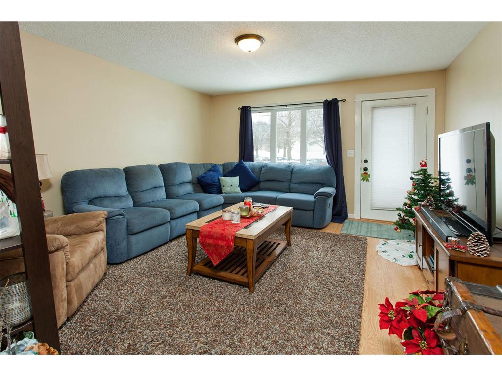 831 Weeks Avenue SE Minneapolis MN 55414 7063961 image3