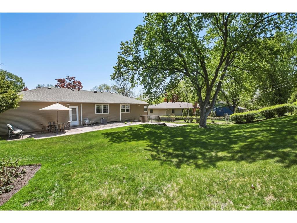 8316 Beard Road Bloomington MN 55431 7042650 image25