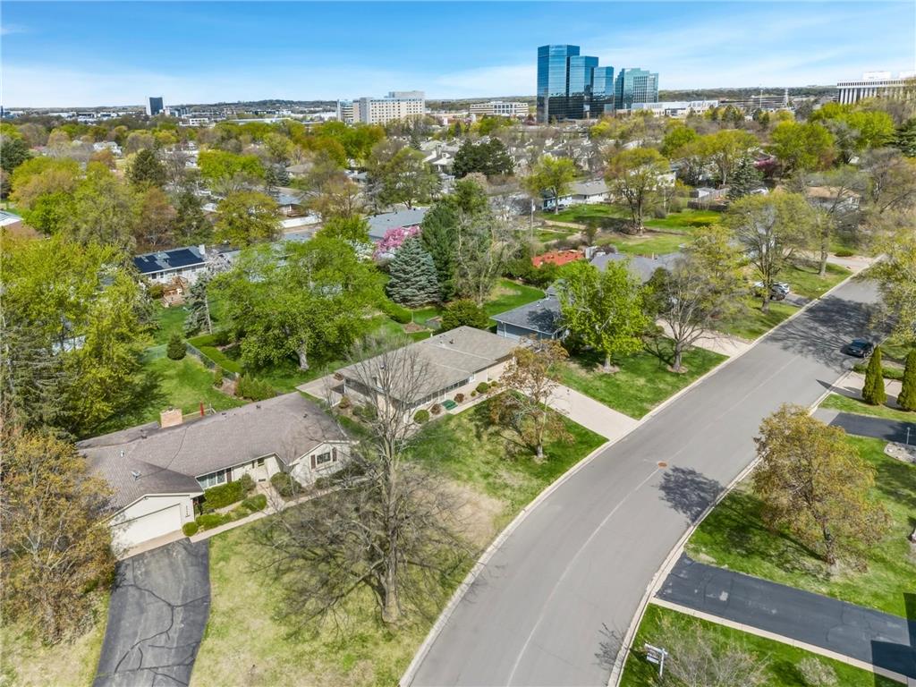 8316 Beard Road Bloomington MN 55431 7042650 image28