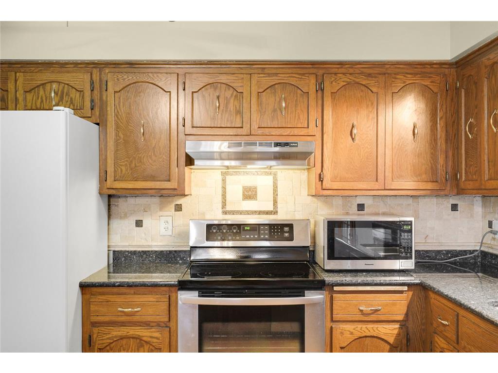 8316 Hampshire Avenue N Brooklyn Park MN 55445 6823986 image17