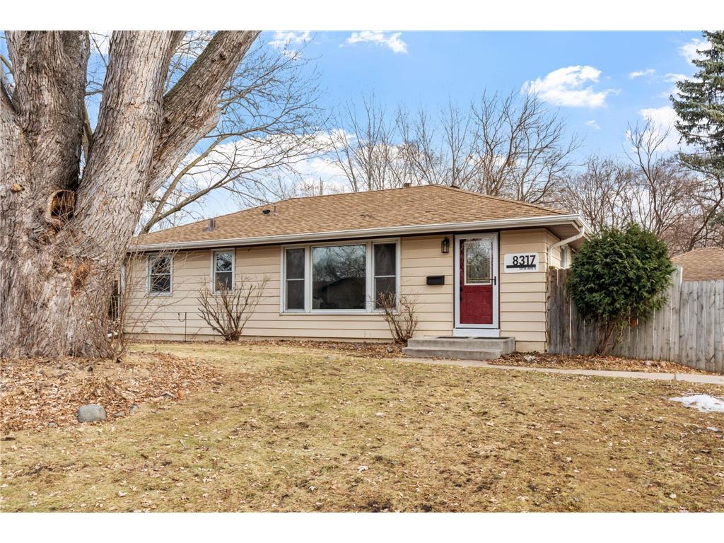 8317 15th Avenue S Bloomington MN 55425 7022994 image1