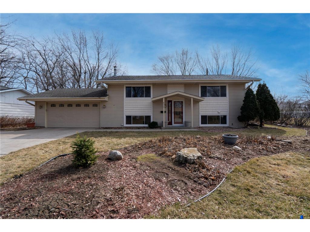 8317 33rd Place N New Hope MN 55427 6453413 image1