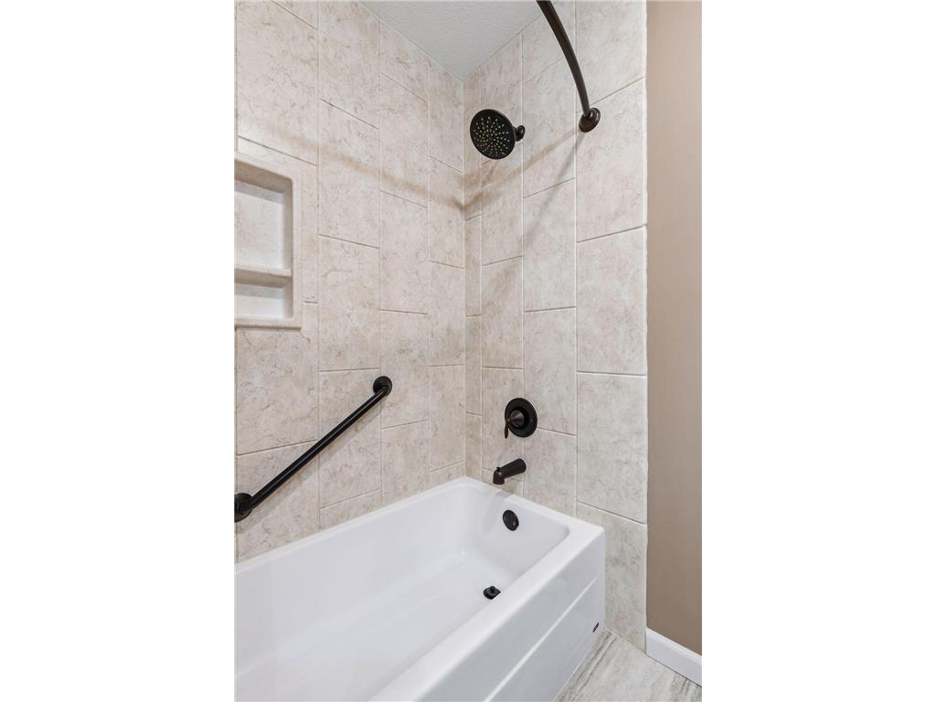 8317 Beard Road Bloomington MN 55431 7061135 image24