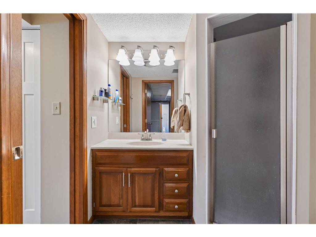 8317 Beard Road Bloomington MN 55431 7061135 image32