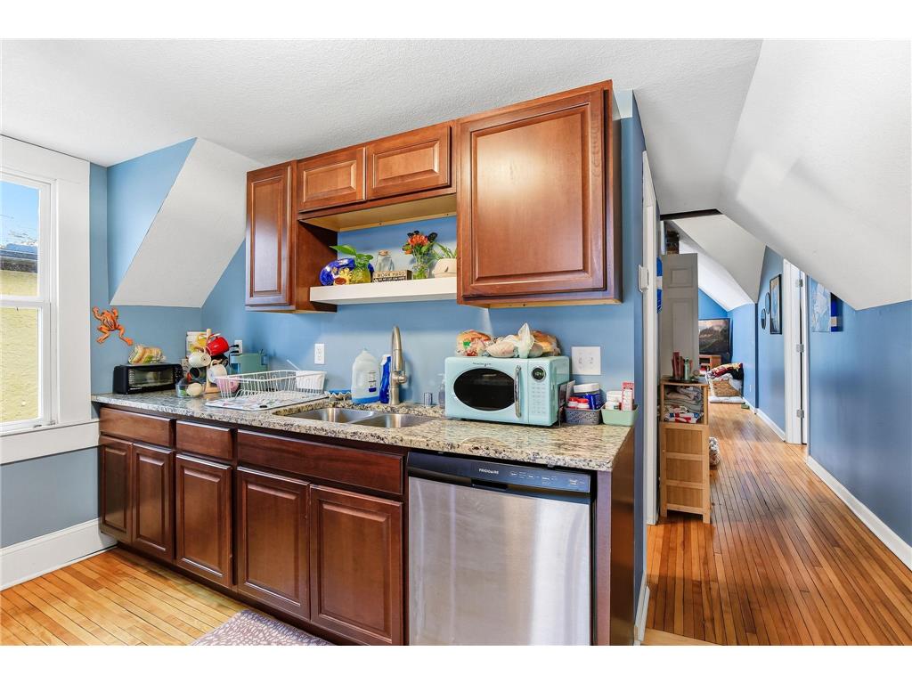 832 Armstrong Avenue Saint Paul MN 55102 7013505 image24