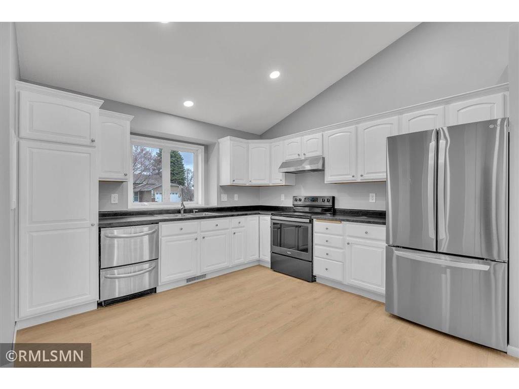 832 Aspen Circle Little Canada MN 55109 7067105 image4