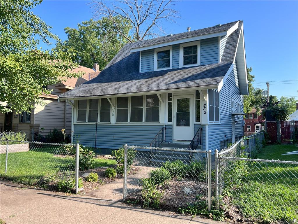 832 Aurora Avenue Saint Paul MN 55104 6422621 image1