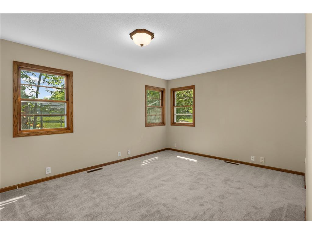 832 Bailey Street Hastings MN 55033 7079466 image20
